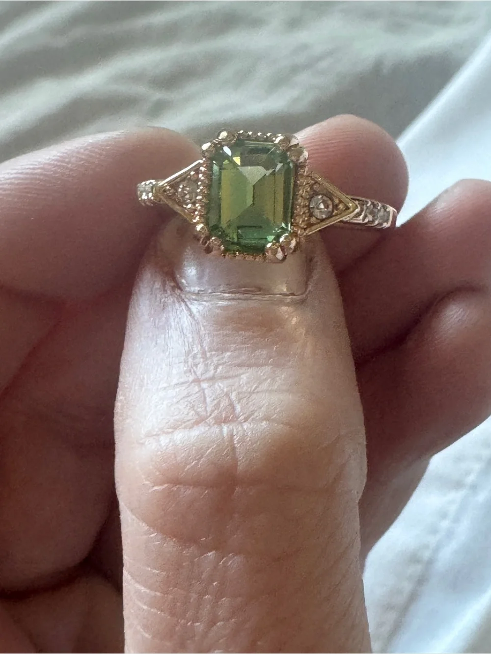 Green Jade Stone Vintage-Style Ring With Cubic Zirconias Gold-Tone Band - Size 7